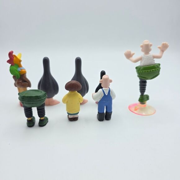 Wallace & Gromit and Chicken Run Figurine Set - Picture 8 of 13